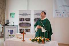 4-6-07-2014-xii-konferencja-dzien-3ci-msza-swieta-006