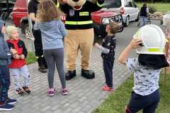 08-2023-turnus-rehabilitacyjny-debowa-gora-wizyta-strazakow-10