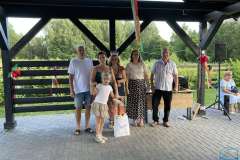 08-2023-turnus-rehabilitacyjny-debowa-gora-wreczenie-upominkow-07