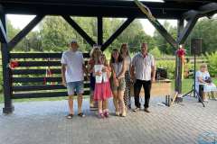 08-2023-turnus-rehabilitacyjny-debowa-gora-wreczenie-upominkow-08