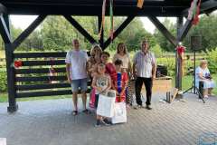 08-2023-turnus-rehabilitacyjny-debowa-gora-wreczenie-upominkow-09