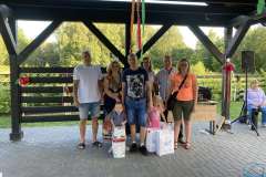 08-2023-turnus-rehabilitacyjny-debowa-gora-wreczenie-upominkow-15