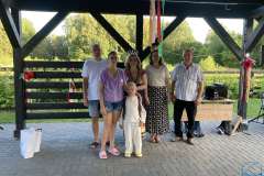 08-2023-turnus-rehabilitacyjny-debowa-gora-wreczenie-upominkow-23