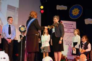 2011.12.04 Ceremonia wręczenia Orderu Uśmiechu Prof. Annie Tylki-Szymańskiej